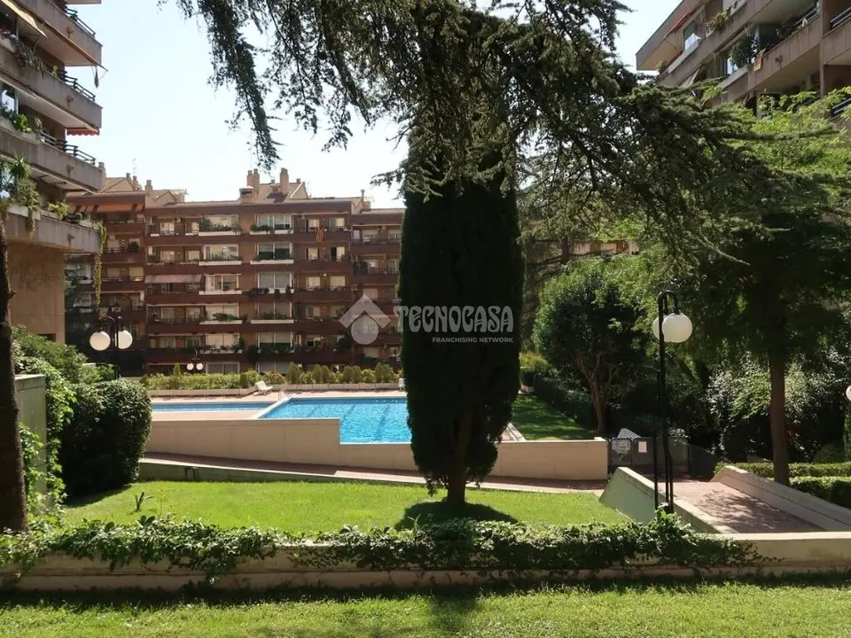 Piso en venta en Gràcia en La Salut en Barcelona