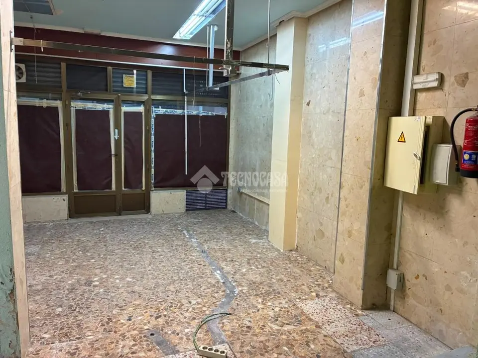 Local comercial en venta en Reyes Catolicos - Rinconada - Venecia en Alcalá De Henares
