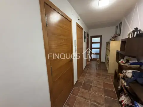 Piso en Carrer Camí Ral, 187
