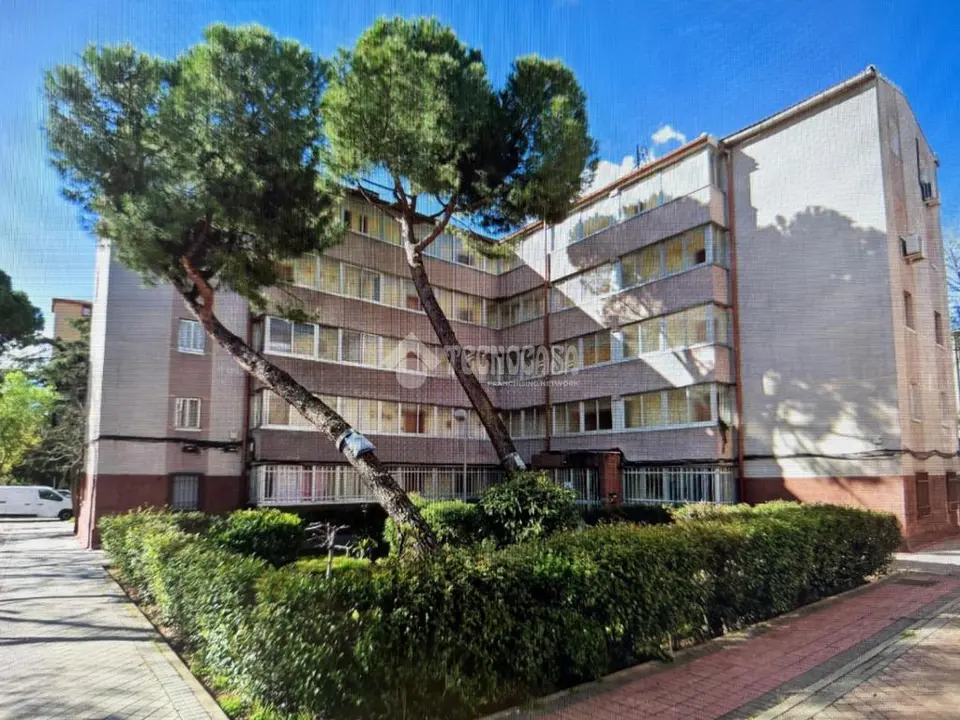 Piso en venta en Ciudad Lineal en Pueblo Nuevo en Madrid