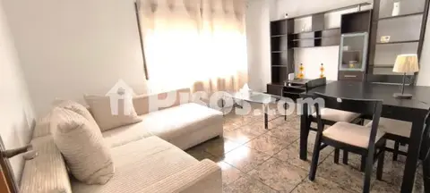 Piso en Naranjo-La Serna
