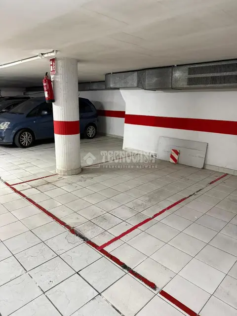 Box/plaza de garaje en venta en Manresa