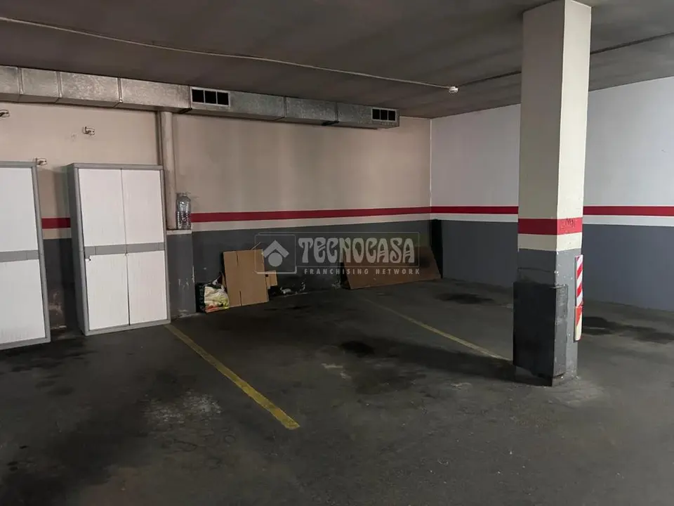 Box/plaza de garaje en venta en Horta Guinardó en El Guinardó en Barcelona