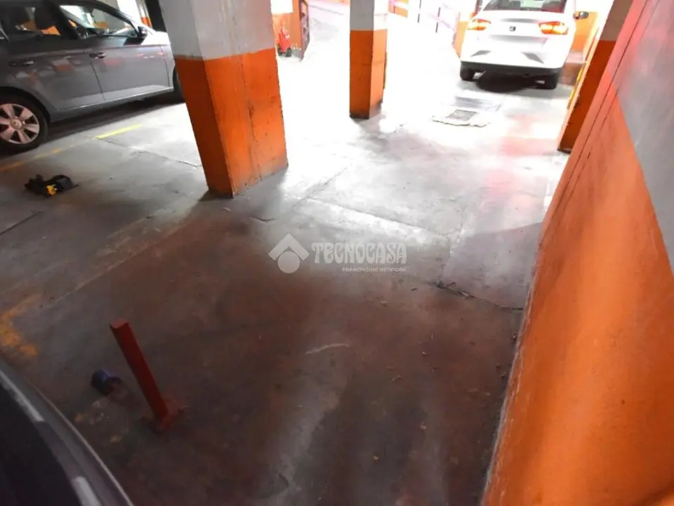 Box/plaza de garaje en venta en Avenida juan de bobon 3 en Getafe Norte - El Bercial - Los Molinos