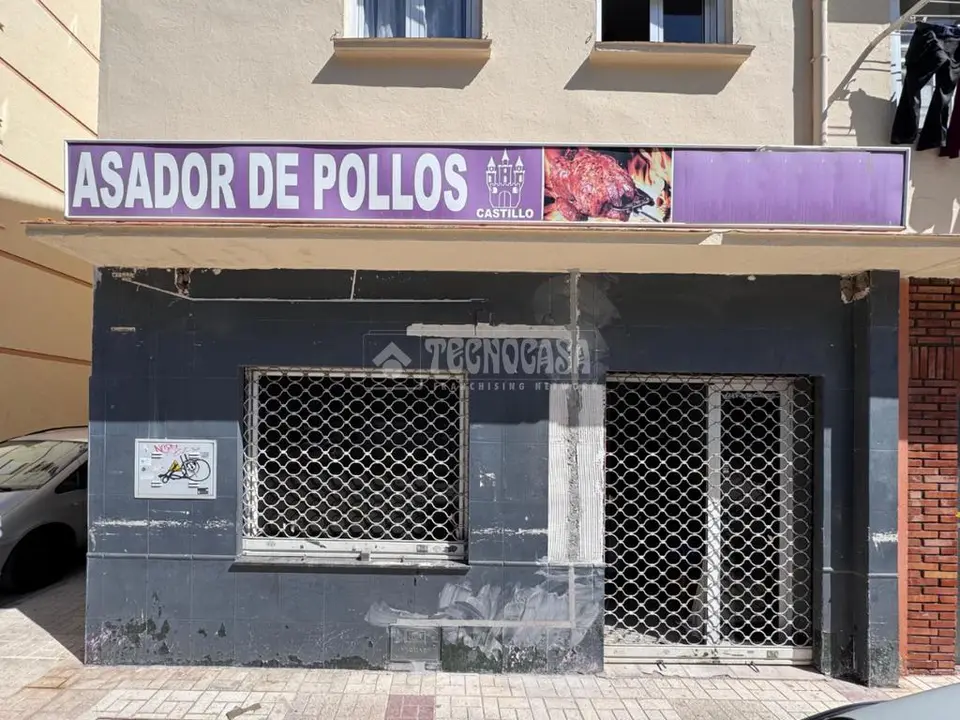 Local comercial en venta en C. Periodista Juan Rejano en Torremolinos